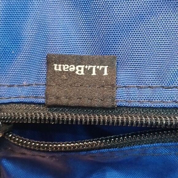 UNISEX L.L. Bean 2 Piece  Blue Travel Toiletry Bag with Hanging Hook...New witho - Picture 2 of 10